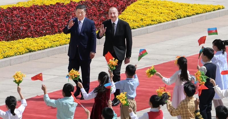 习近平同阿塞拜疆总统阿利耶夫会谈